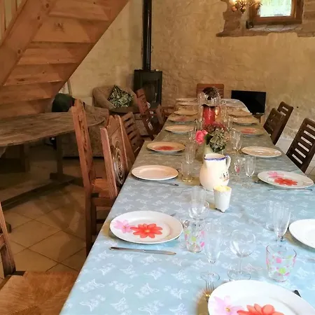 Les 3 De Kerlividic Holiday home Ploerdut